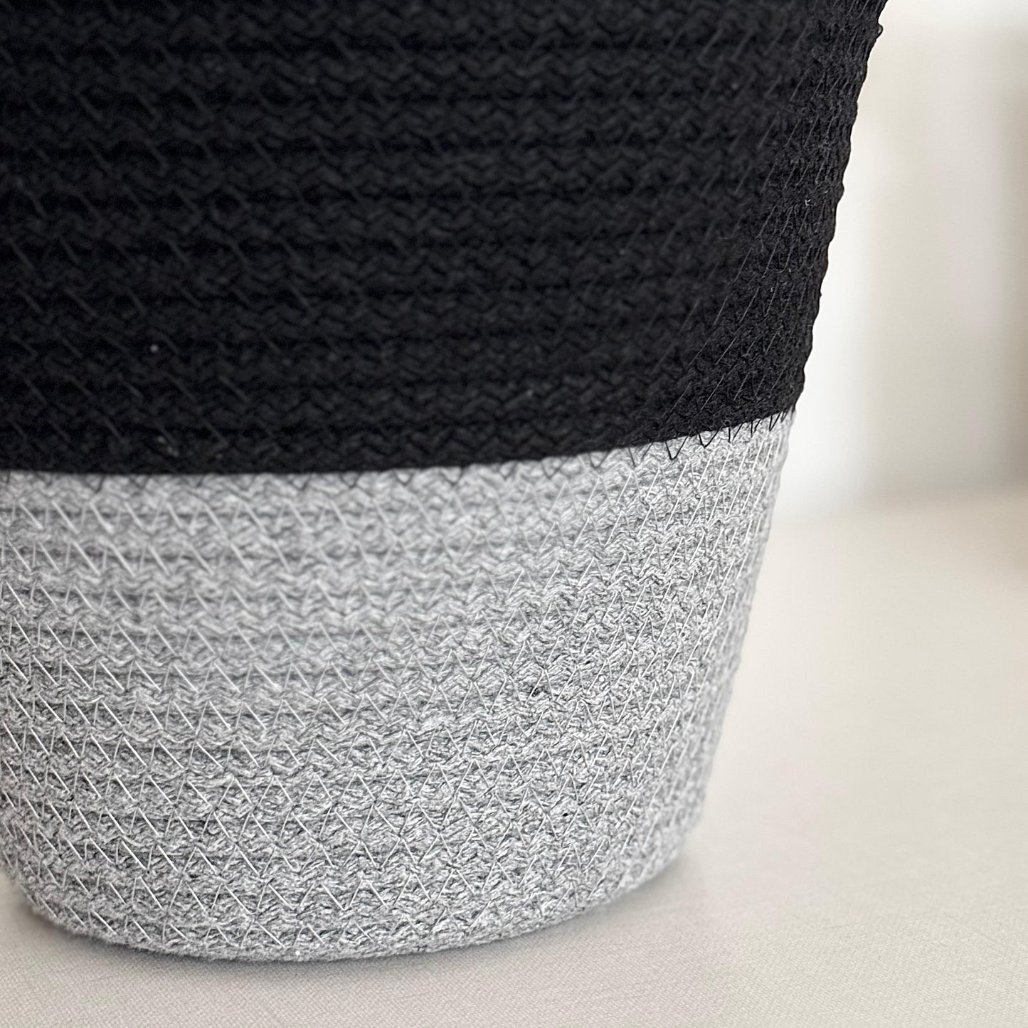 PND WOVEN ROUND BASKET SET 3-PIECE WITH HANDLE