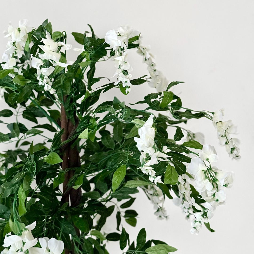 ARTIFICIAL WHITE TREE