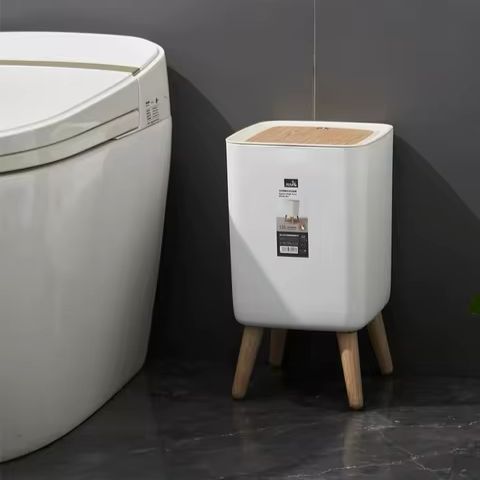 KELO TRASH CAN WITH LID & 4 FEET SQUARE