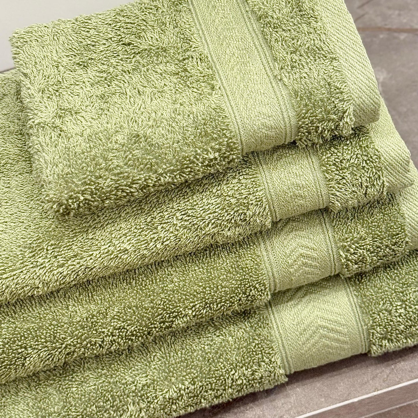 ROYAL 100% COTTON TOWEL VELVET BY CANNON