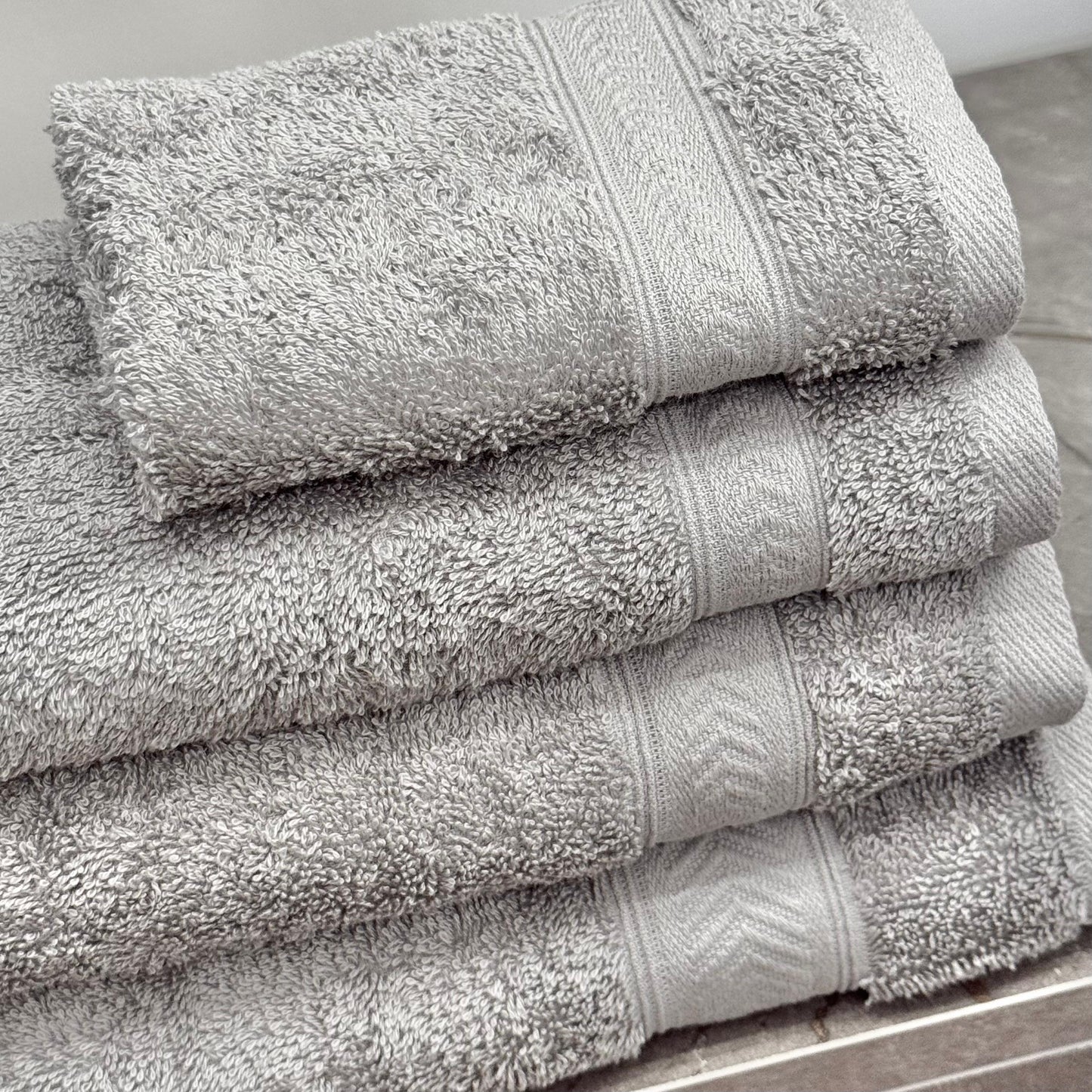 ROYAL 100% COTTON TOWEL VELVET BY CANNON