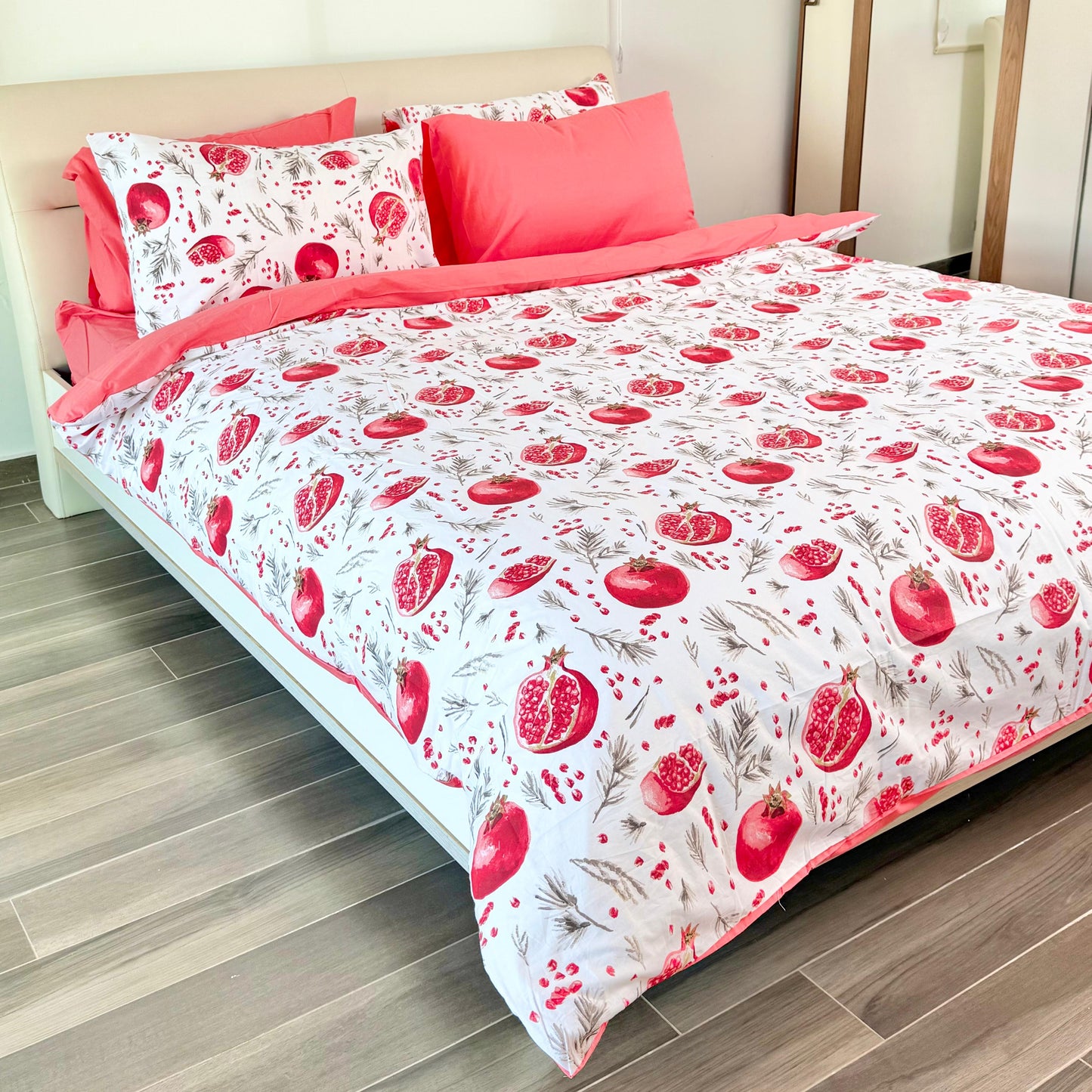 COMFYB 100% COTTON REVERSIBLE BED SET POMEGRANATE
