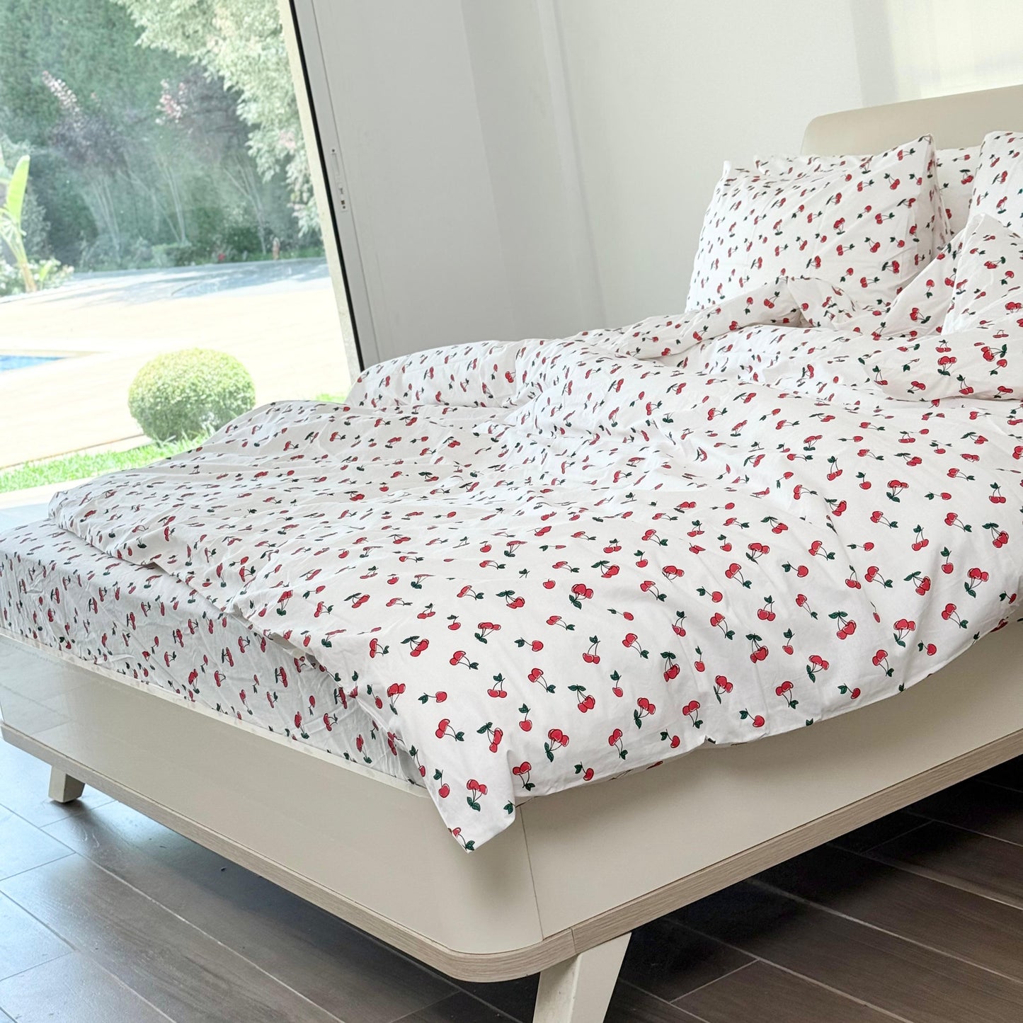 COMFYB 100% COTTON REVERSIBLE BED SET CHERRY