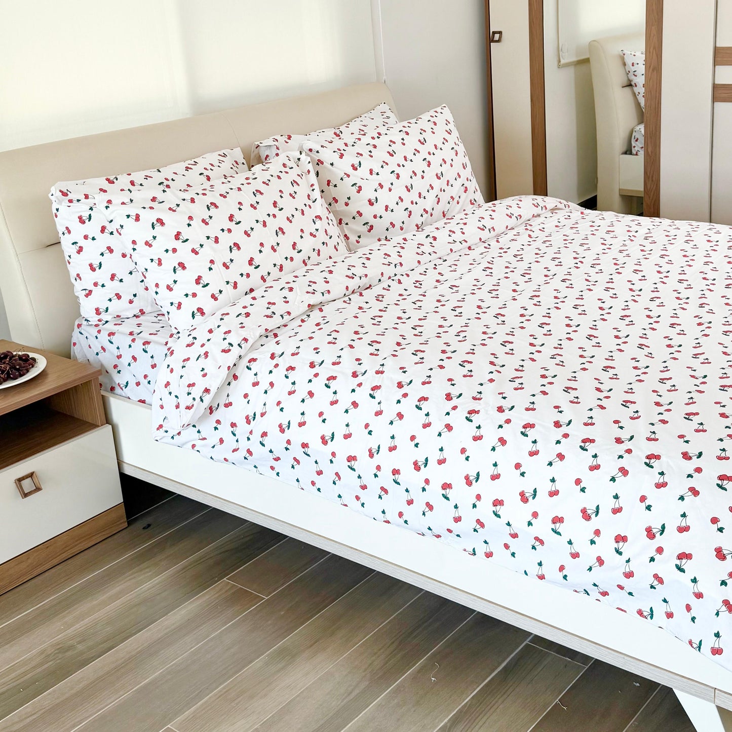 COMFYB 100% COTTON REVERSIBLE BED SET CHERRY