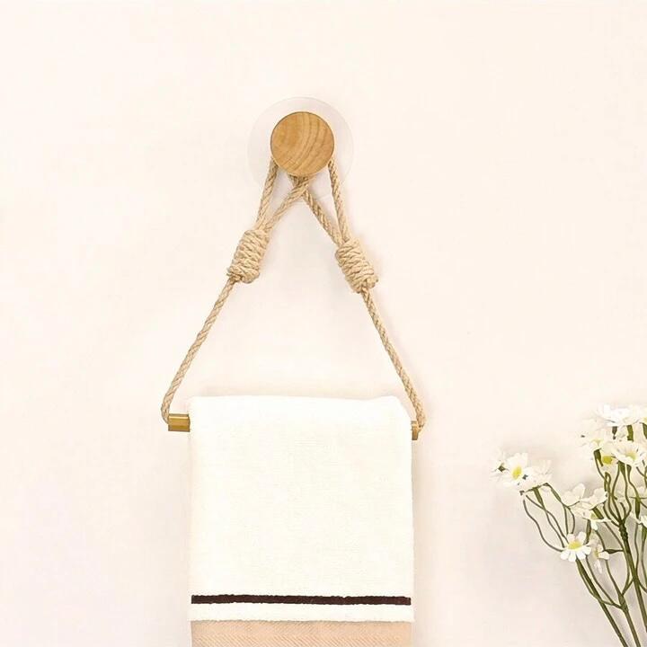 V BAMBOO HANGER WITH LEATHER