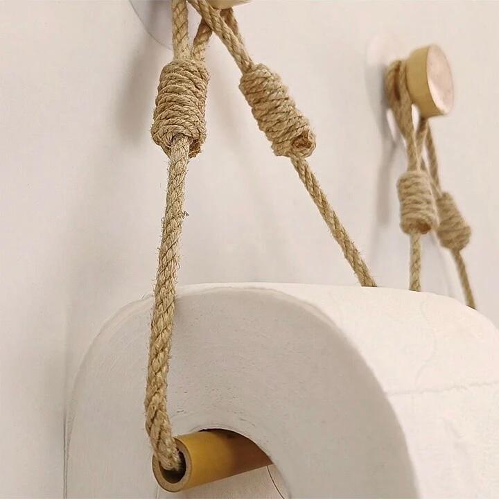 V BAMBOO HANGER WITH LEATHER