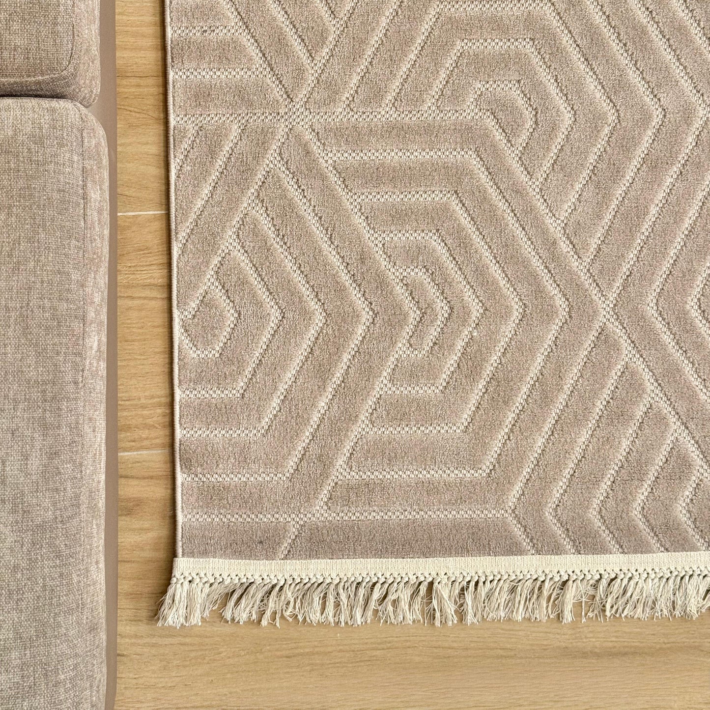 BERGAMA BEIGE CARPET
