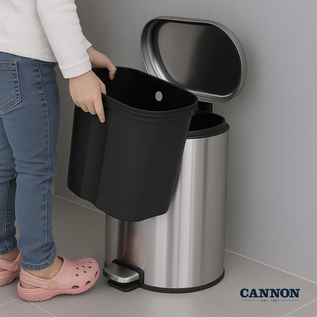 CANNON PEDAL TRASH CAN WITH LID OVAL 6 LITERS