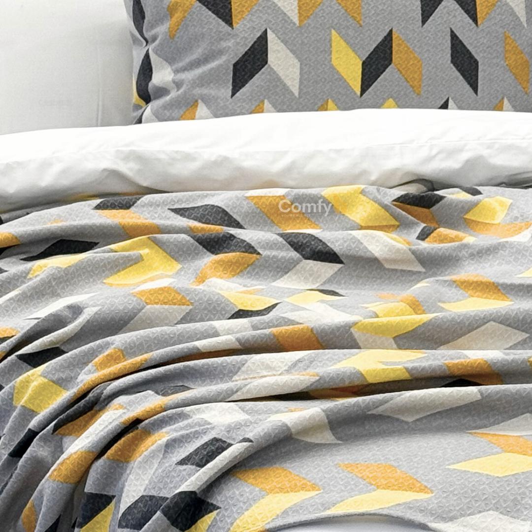 COMFYB 100% COTTON PRINTED PIKE BLANKET YELLOW