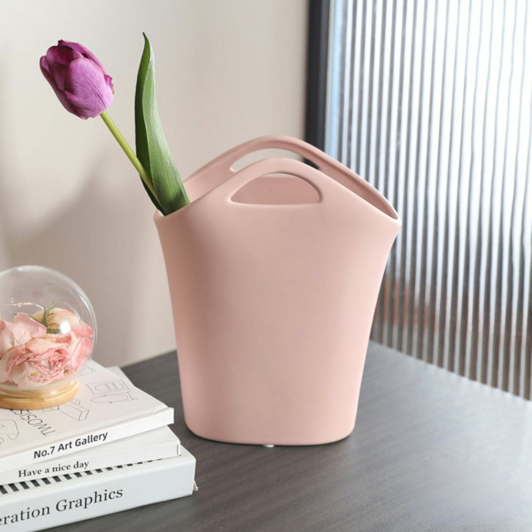 CERAMIC HAND BAG VASE