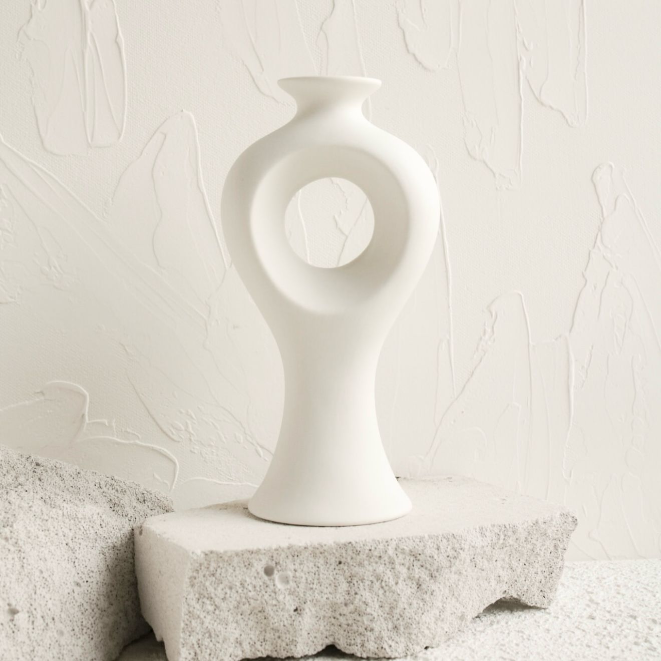 CERAMIC FLOWER VASE LOVE
