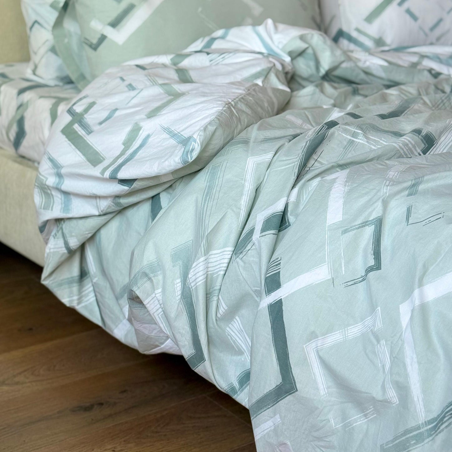 COMFYB 100% COTTON REVERSIBLE BED SET GEOM