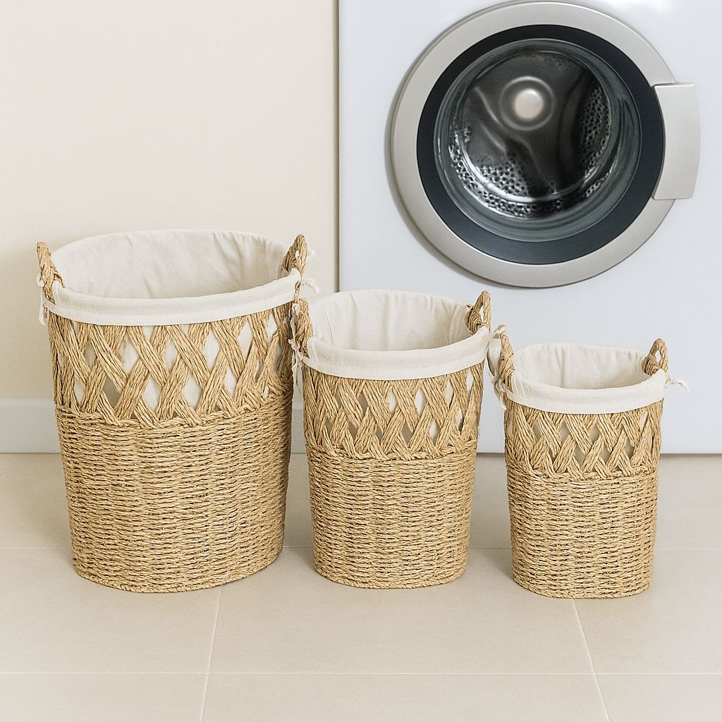 XX STRAW LAUNDRY BASKET WITH HANDLES