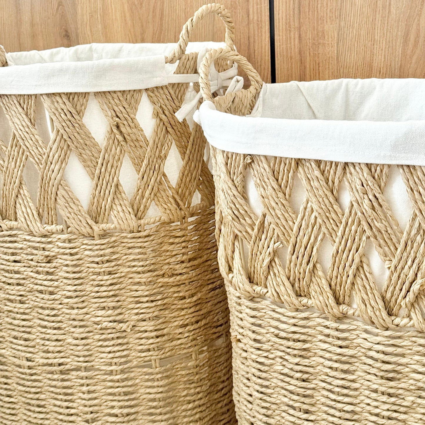 XX STRAW LAUNDRY BASKET WITH HANDLES