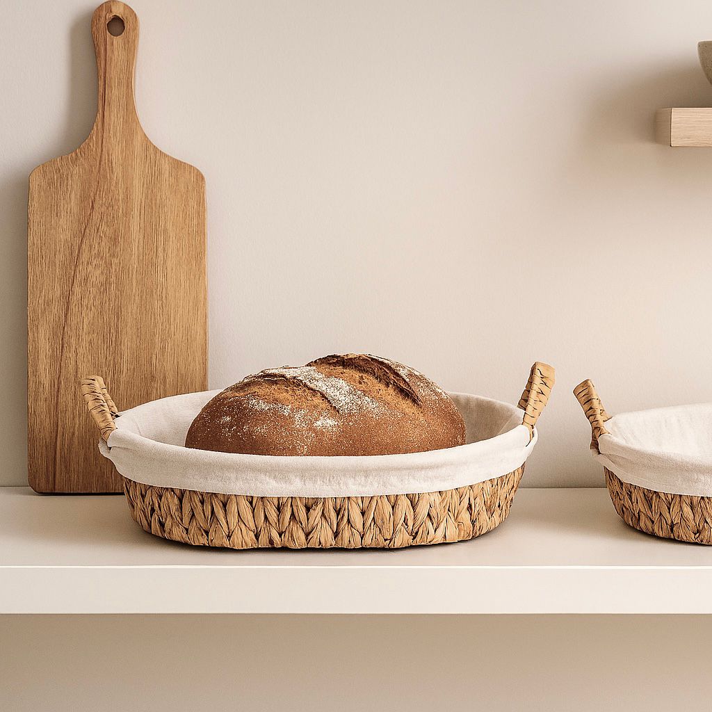MEZO STRAW TRAY WITH HANDLES