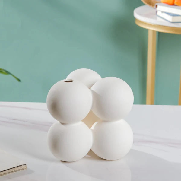 WHITE CERAMIC VASE 6 BUBBLE BUD