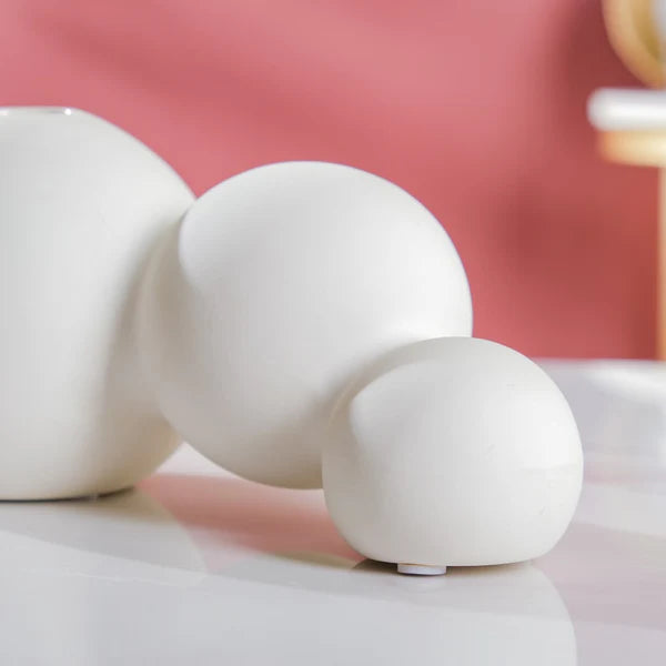 WHITE CERAMIC VASE 3 BUBBLE BUD