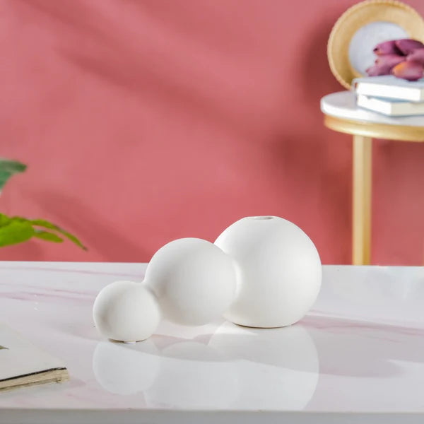 WHITE CERAMIC VASE 3 BUBBLE BUD