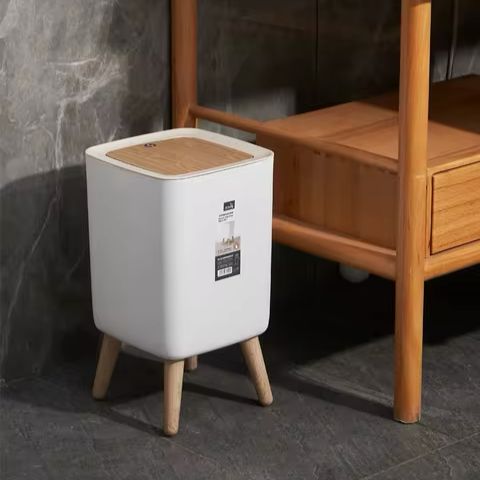 KELO TRASH CAN WITH LID & 4 FEET SQUARE