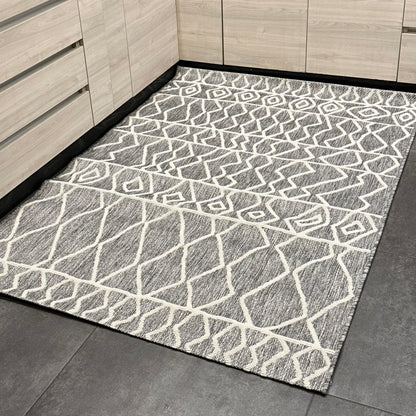 ELORA GREY & WHITE CARPET