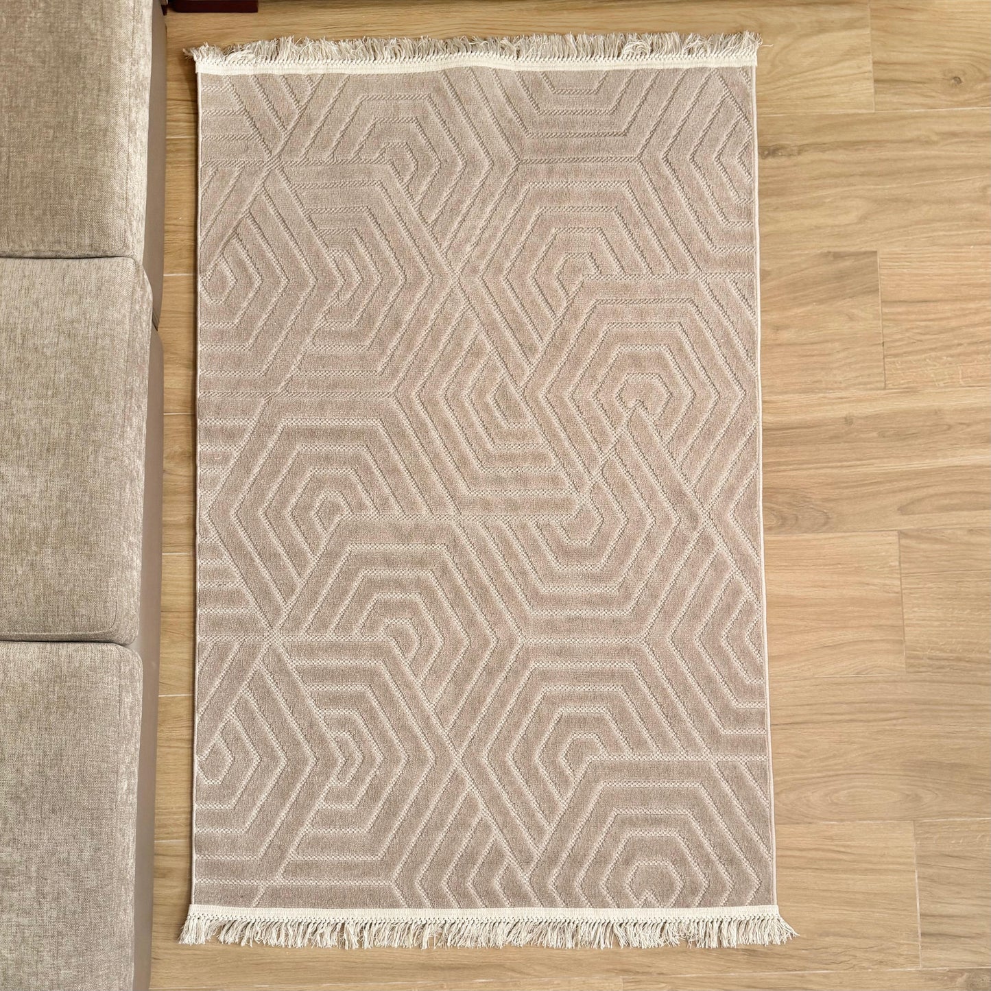BERGAMA BEIGE CARPET