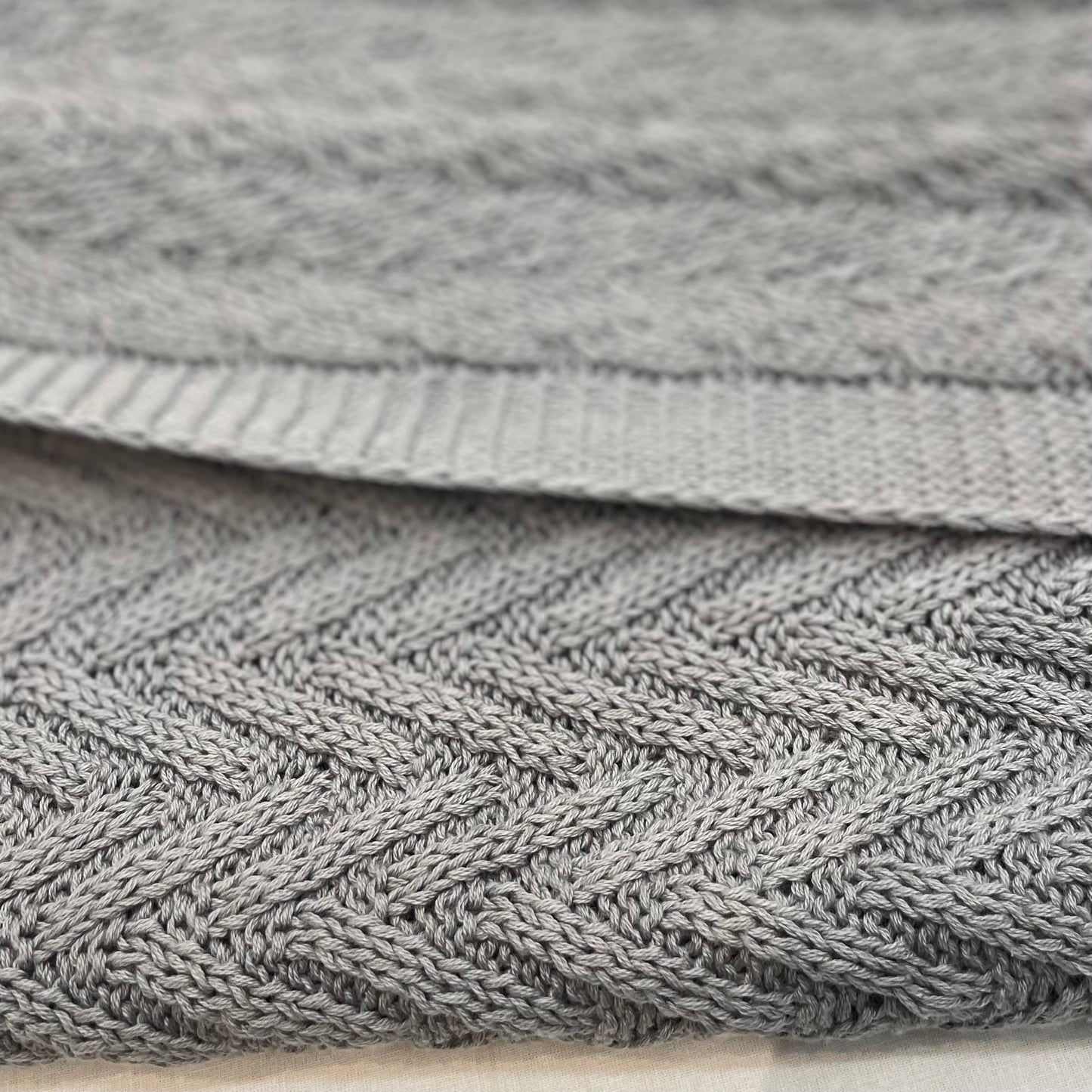 CANNON WOVEN KNITTED ZELTA THROW BLANKET GREY