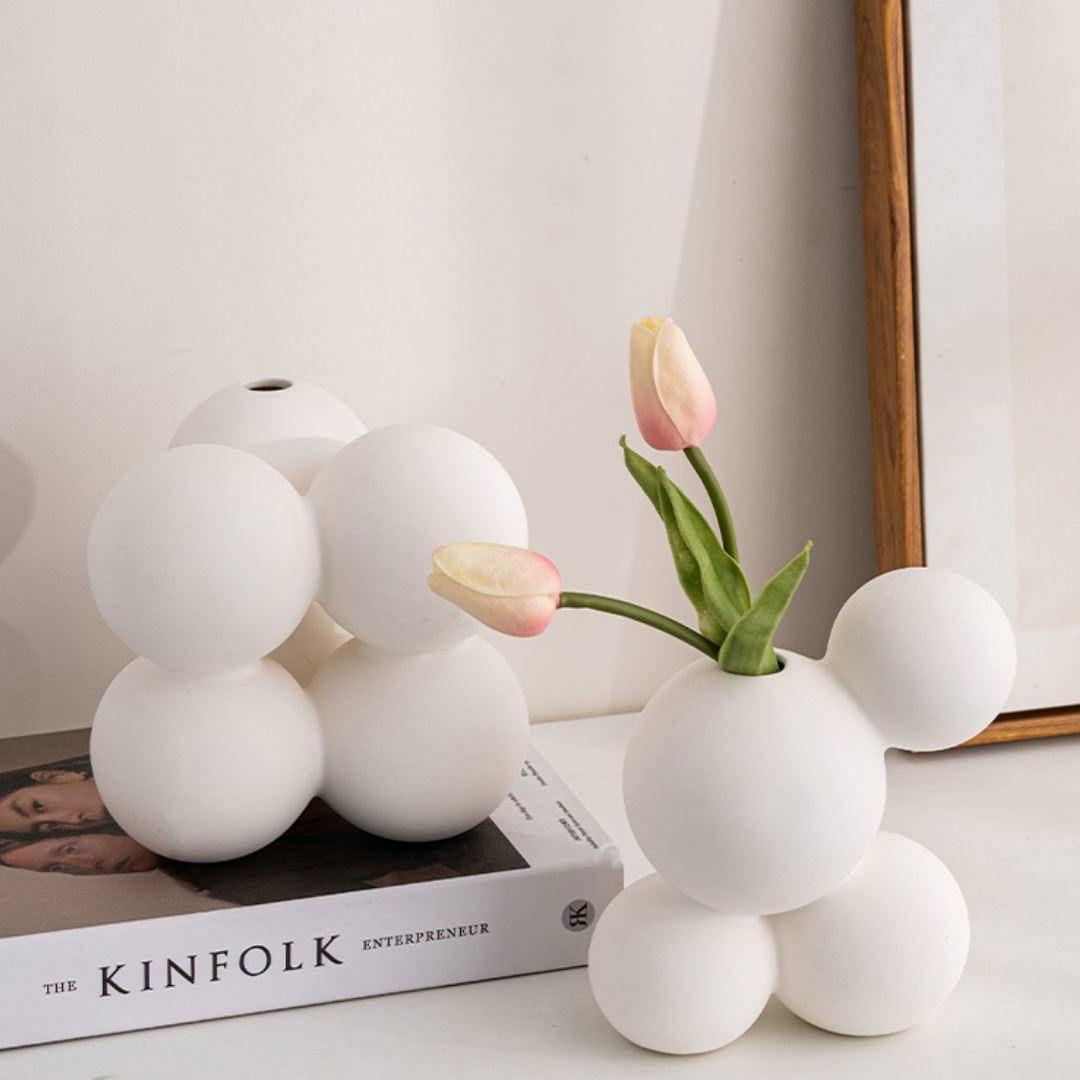 WHITE CERAMIC VASE 4 BUBBLE BUD