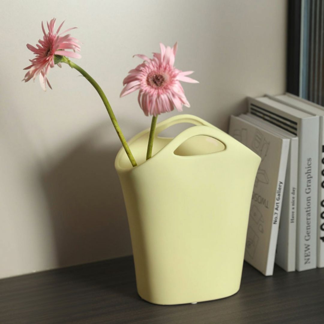 CERAMIC HAND BAG VASE