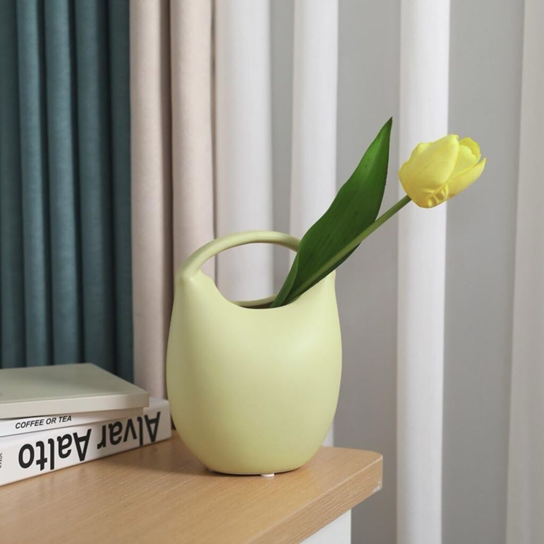 CERAMIC MINI HAND BAG VASE