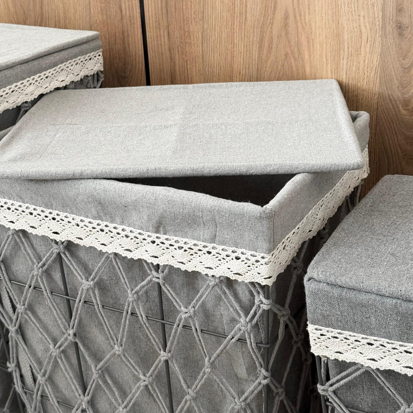 GG LAUNDRY BASKET WITH LID GREY