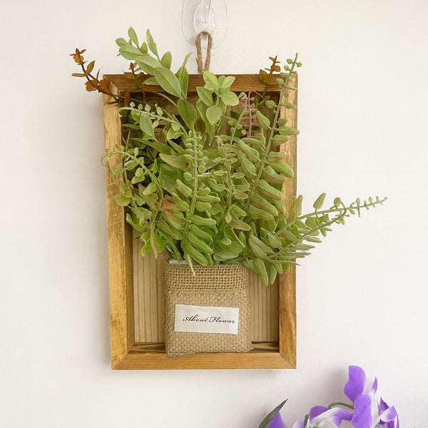 WOOD FRAME WALL PLANT DECOR 02